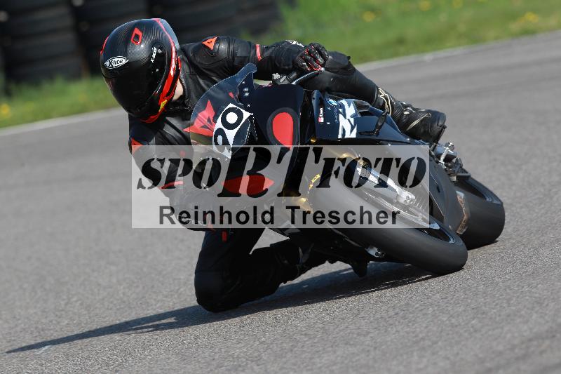 /Archiv-2022/06 15.04.2022 Speer Racing ADR/Gruppe gelb/90